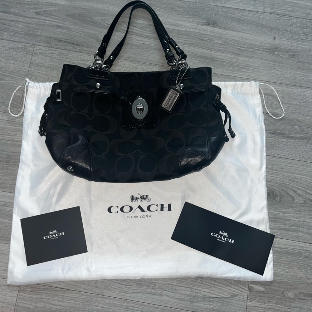 Women’s Coach Purse